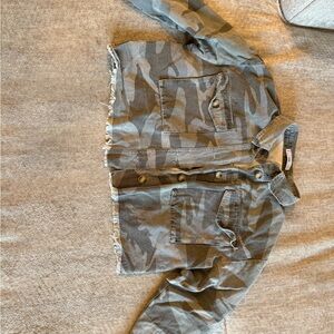 Adika Camouflage Jacket